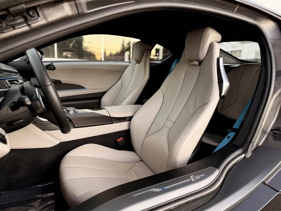 2015 BMW i8 - Image 18 of 20