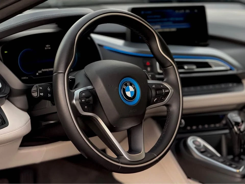 2015 BMW i8 - Image 14 of 20