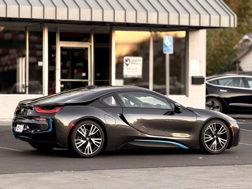 2015 BMW i8 - Image 9 of 20