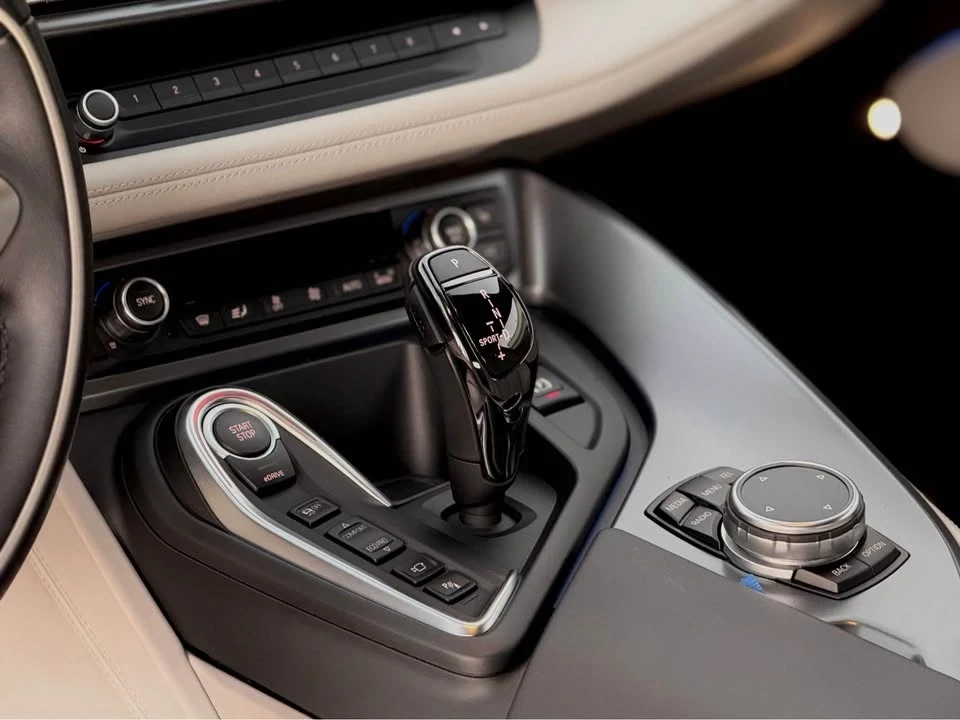 2015 BMW i8 - Image 17 of 20