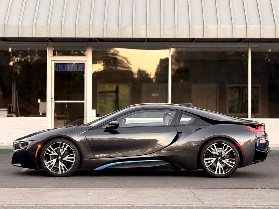 2015 BMW i8 - Image 7 of 20