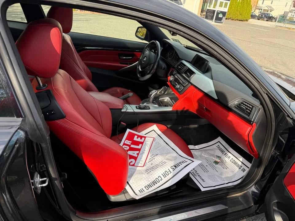 2015 BMW i8 - Image 2 of 12