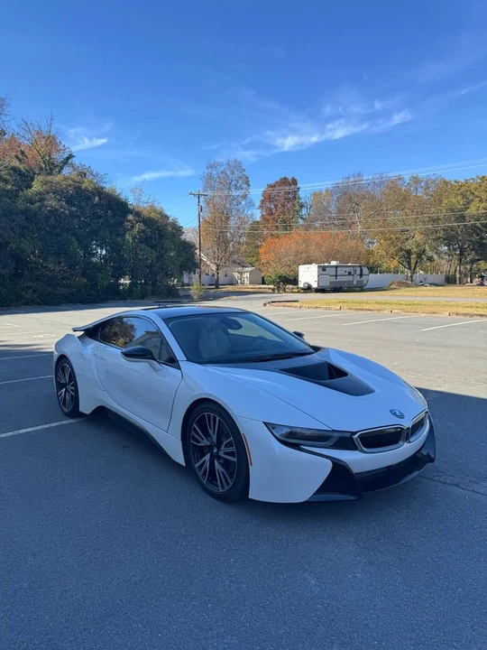 2015 BMW i8 - Image 5 of 18