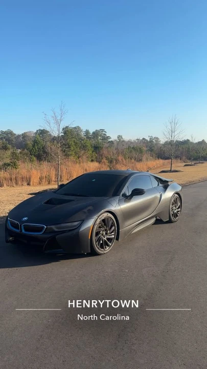 2015 BMW i8 - Image 8 of 9