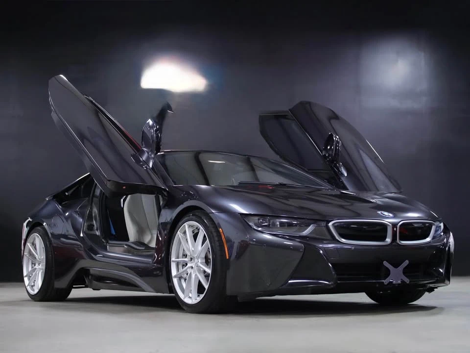 2015 BMW i8 - Image 2 of 19