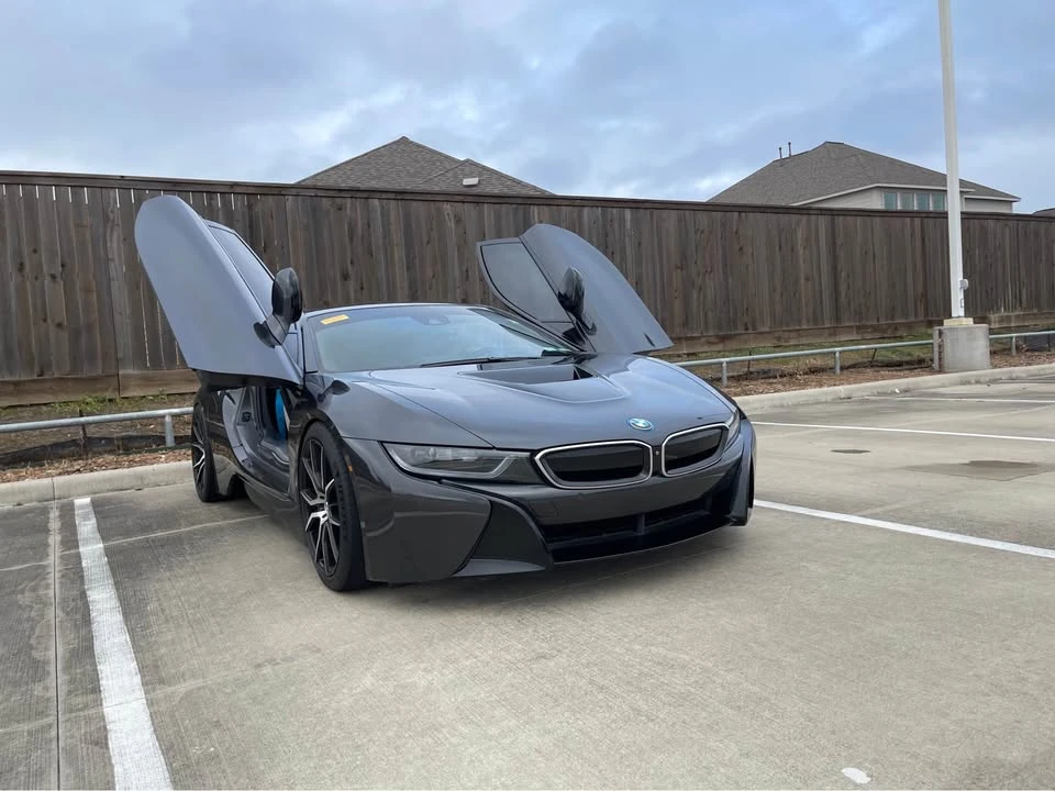 2015 BMW i8 - Image 4 of 4