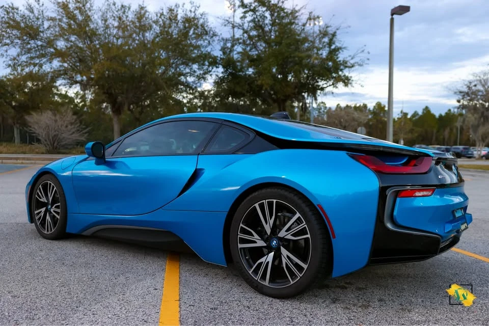 2015 BMW i8 - Image 12 of 13