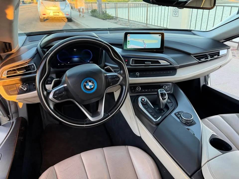 2015 BMW i8 - Image 16 of 20