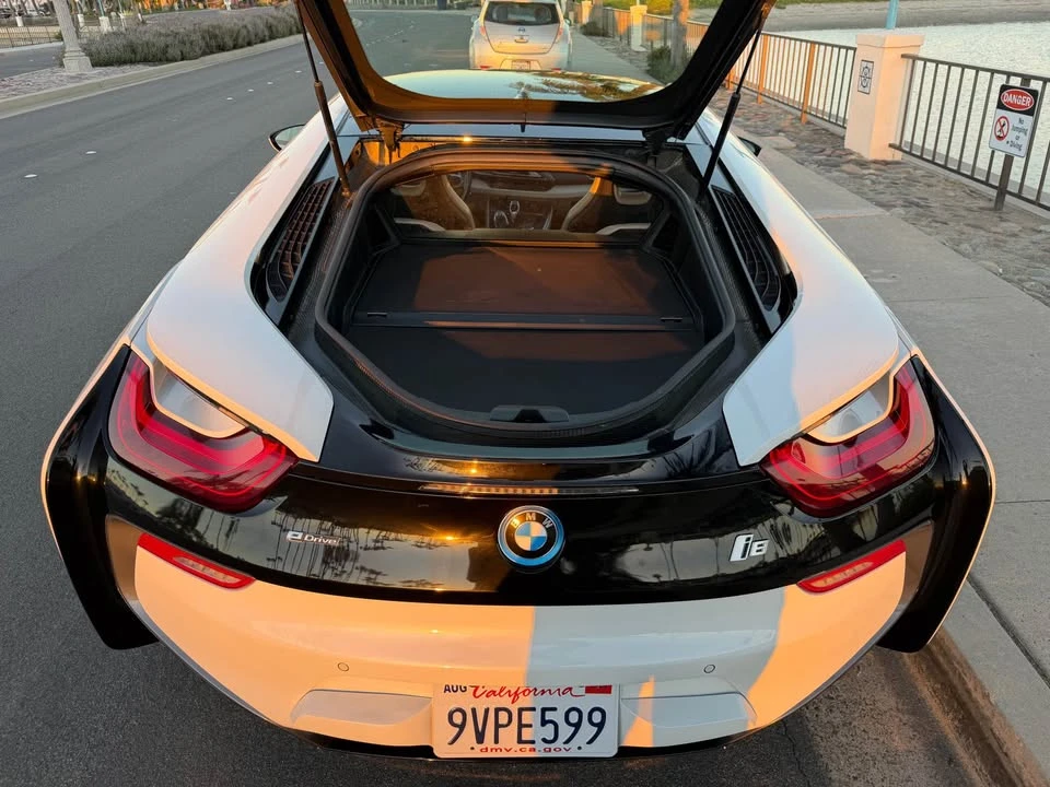 2015 BMW i8 - Image 19 of 20