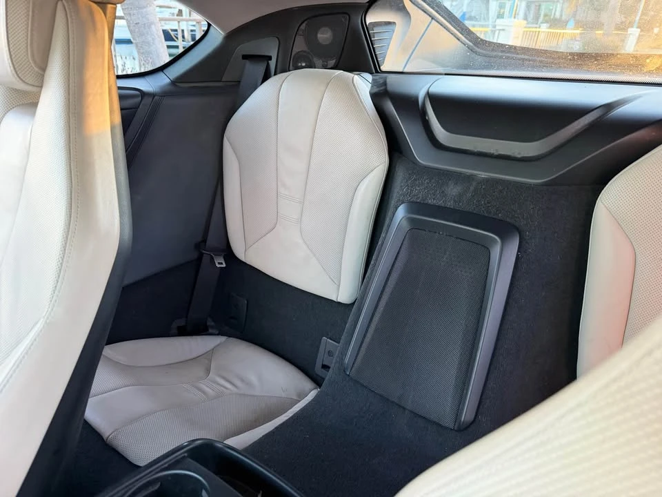 2015 BMW i8 - Image 17 of 20