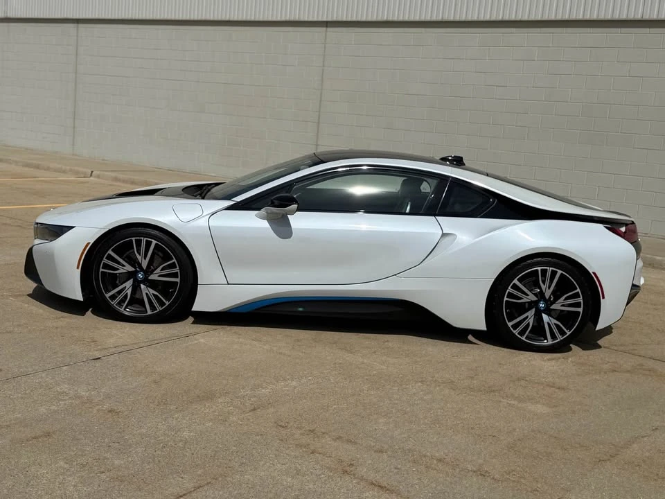 2015 BMW i8 - Image 6 of 20