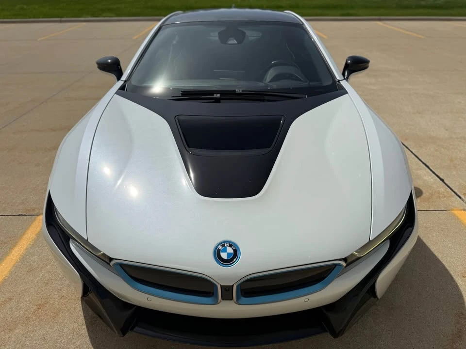 2015 BMW i8 - Image 17 of 20
