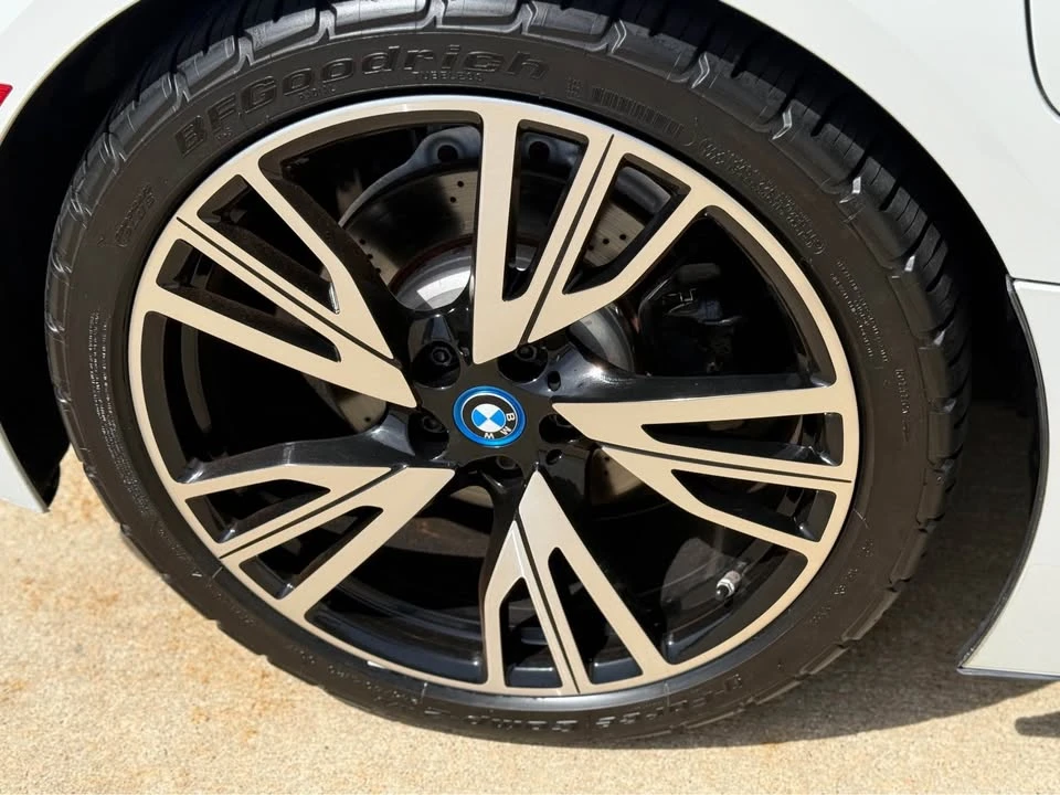2015 BMW i8 - Image 16 of 20