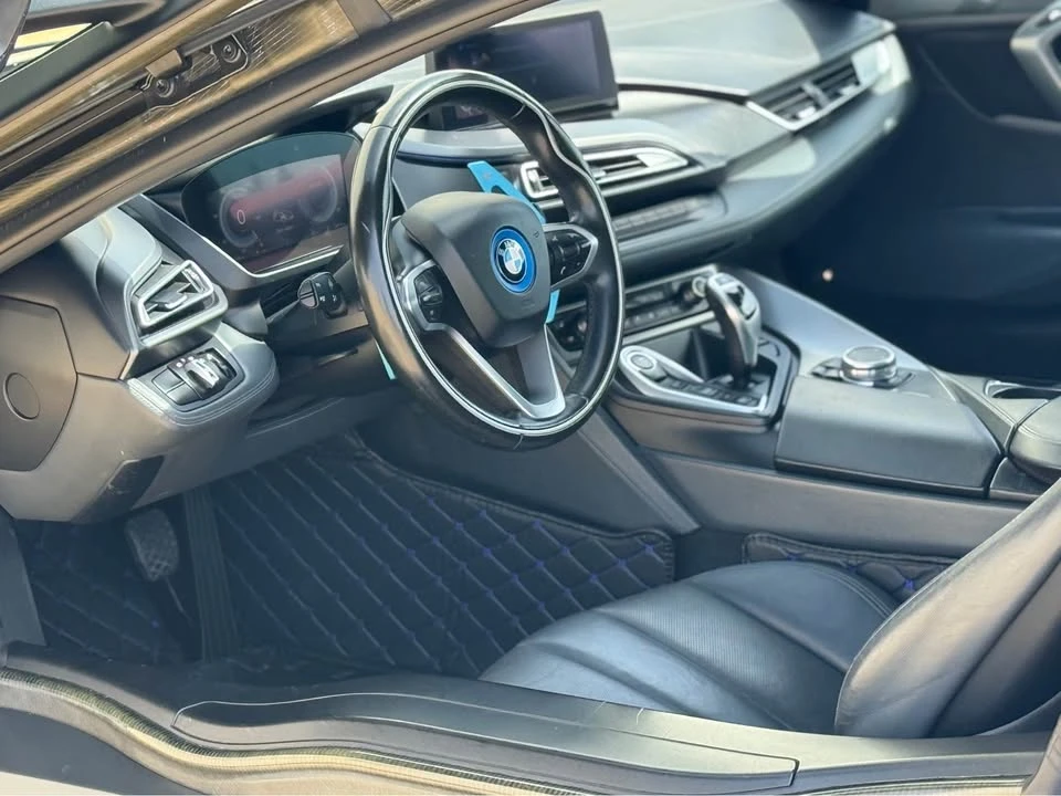 2015 BMW i8 - Image 9 of 20