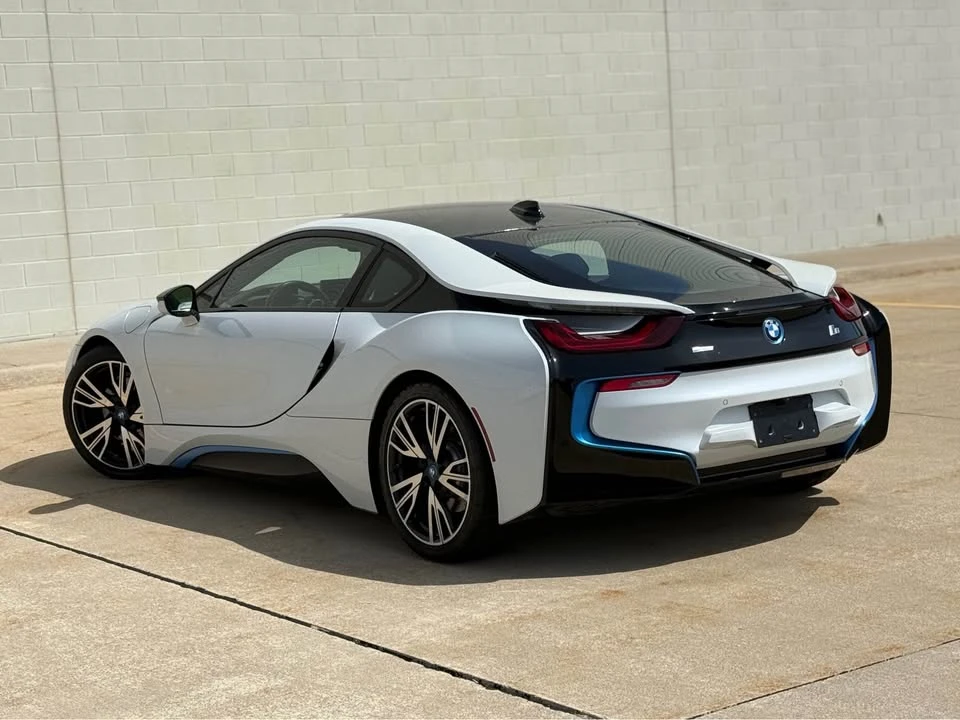 2015 BMW i8 - Image 7 of 20