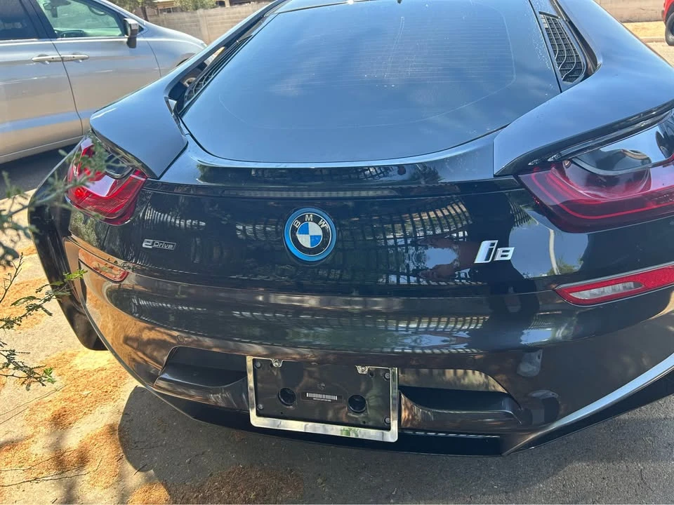 2015 BMW i8 - Image 3 of 12