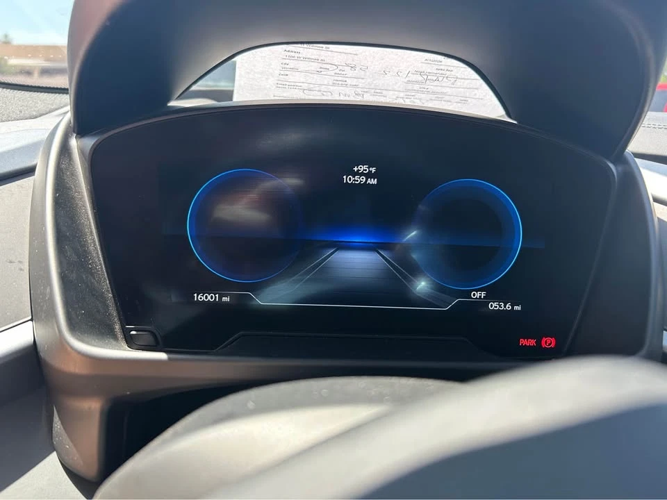 2015 BMW i8 - Image 9 of 12