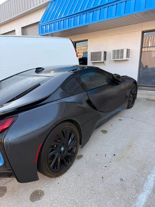 2015 BMW i8 - Image 4 of 10