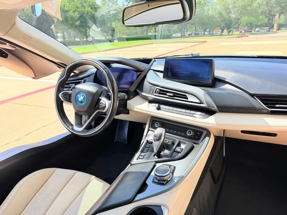 2015 BMW i8 - Image 15 of 20