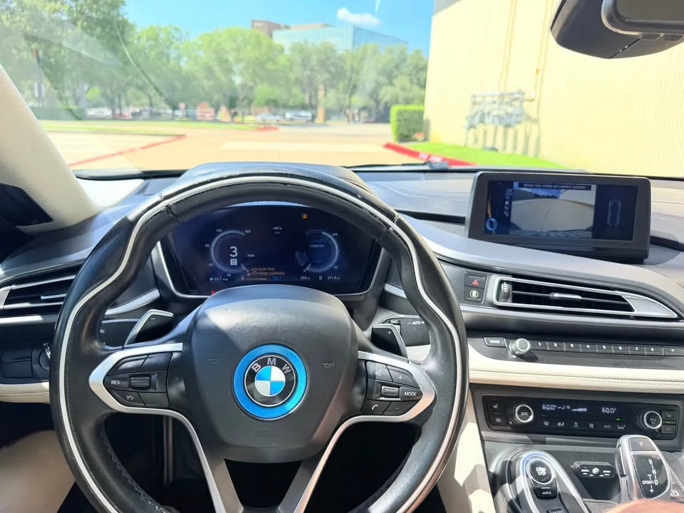 2015 BMW i8 - Image 18 of 20