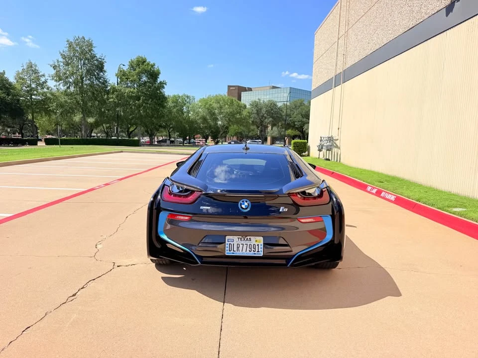 2015 BMW i8 - Image 9 of 20