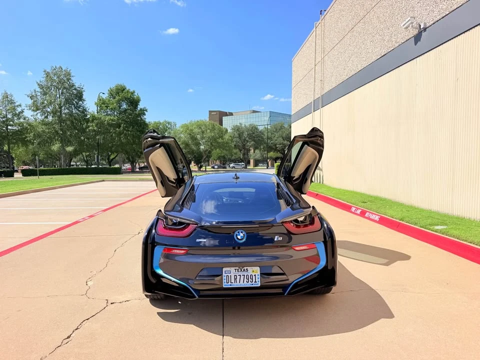 2015 BMW i8 - Image 4 of 20