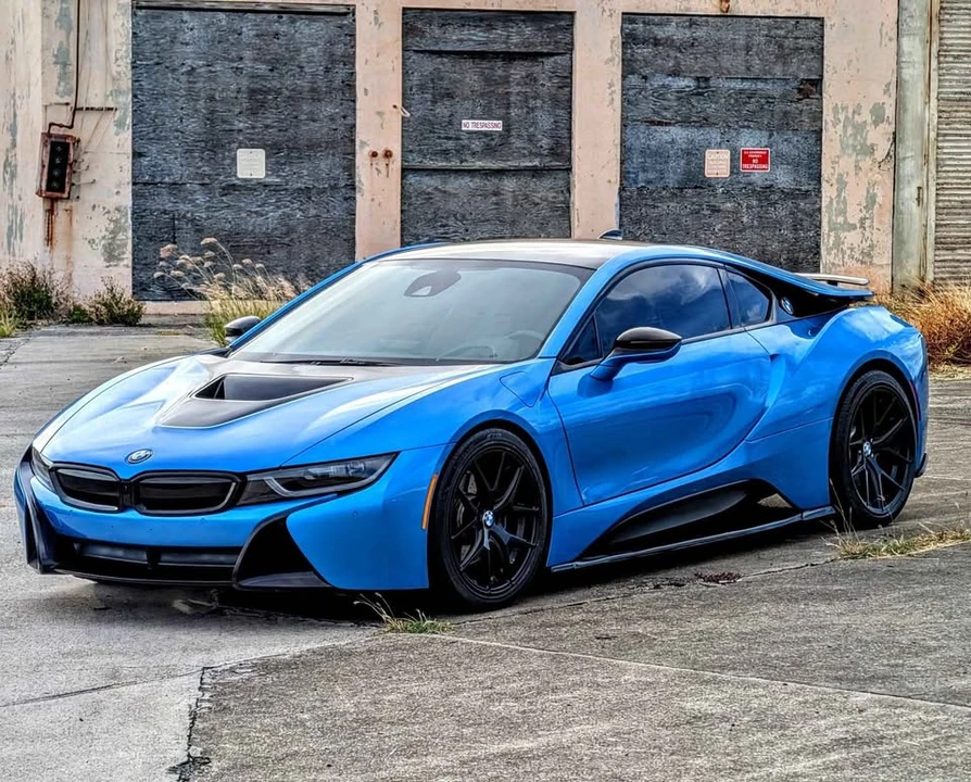2015 BMW i8 - Image 2 of 9