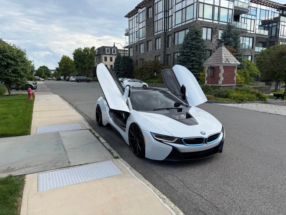 2015 BMW i8 - Image 5 of 16