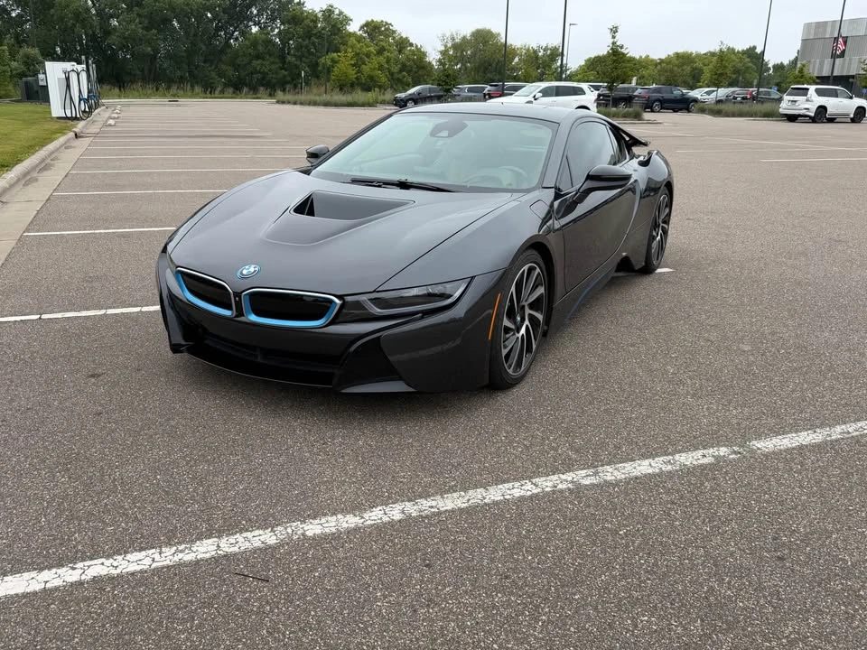 2015 BMW i8 - Image 3 of 11