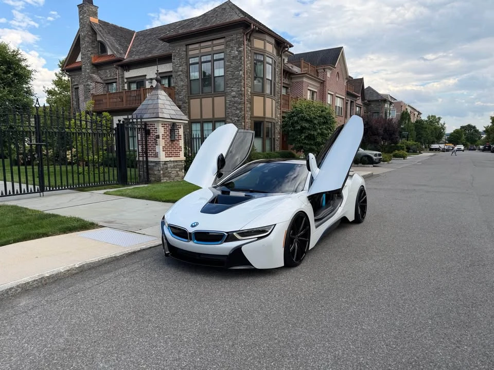 2015 BMW i8 - Image 3 of 16