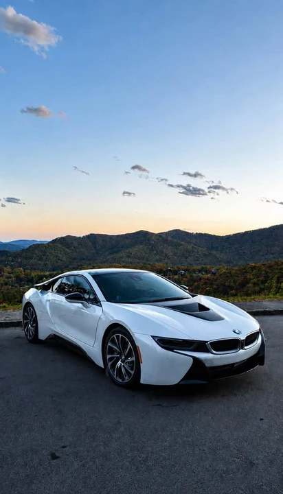 2015 BMW i8 - Image 2 of 6