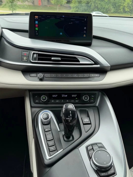 2015 BMW i8 - Image 11 of 11