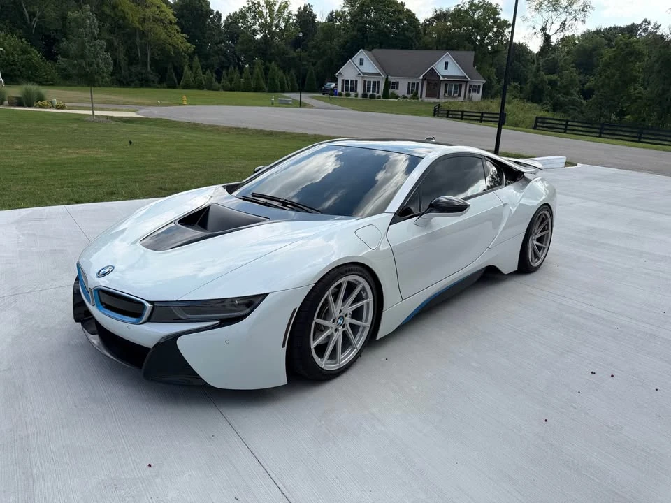 2015 BMW i8 - Image 3 of 13