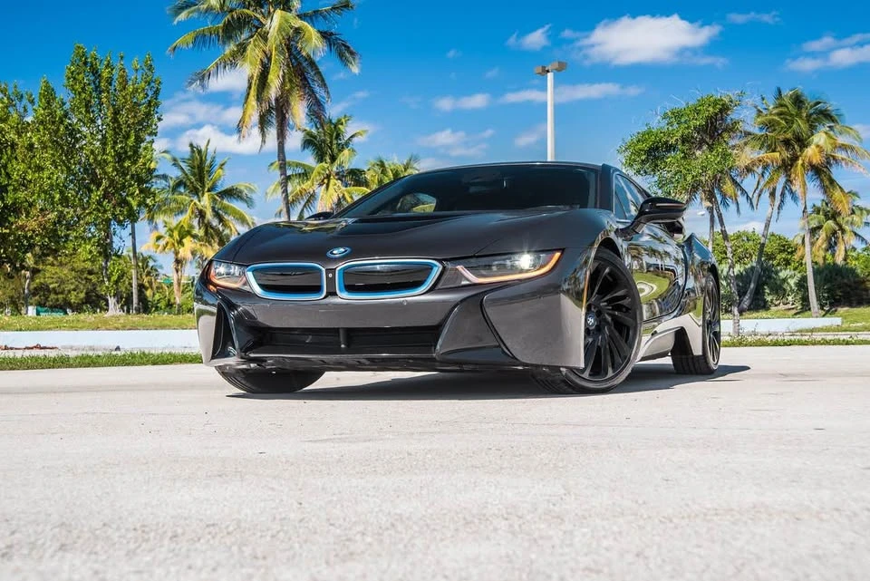2015 BMW i8 - Image 6 of 6
