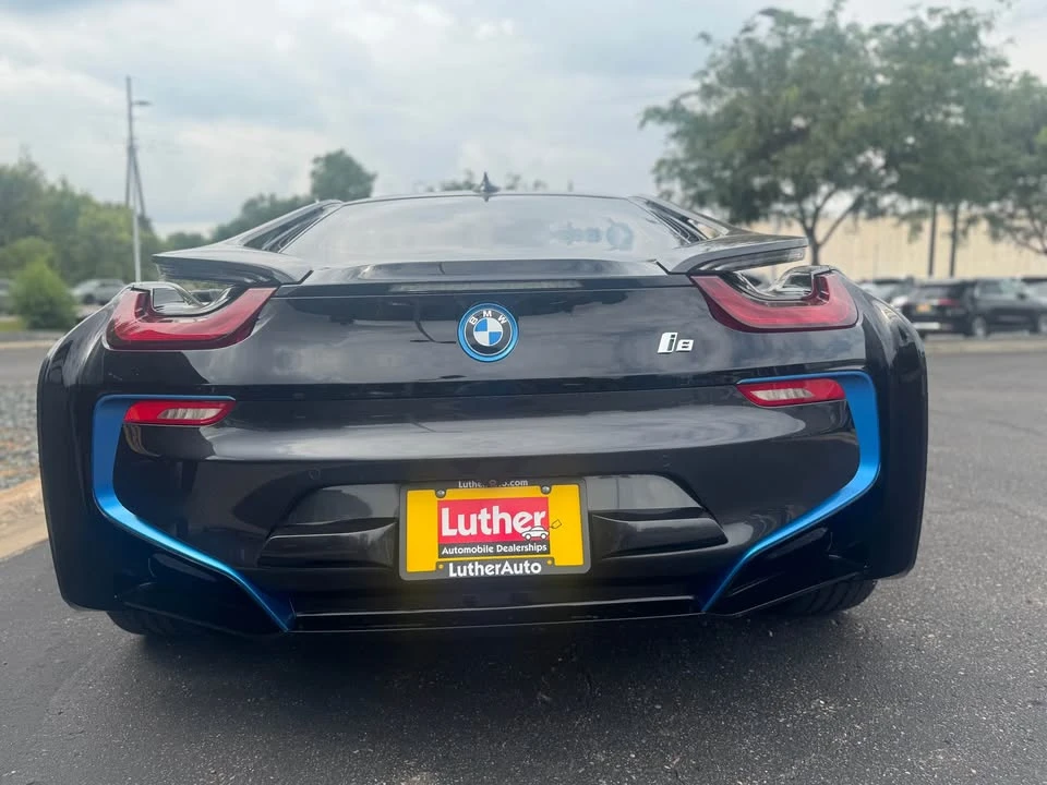 2015 BMW i8 - Image 8 of 18