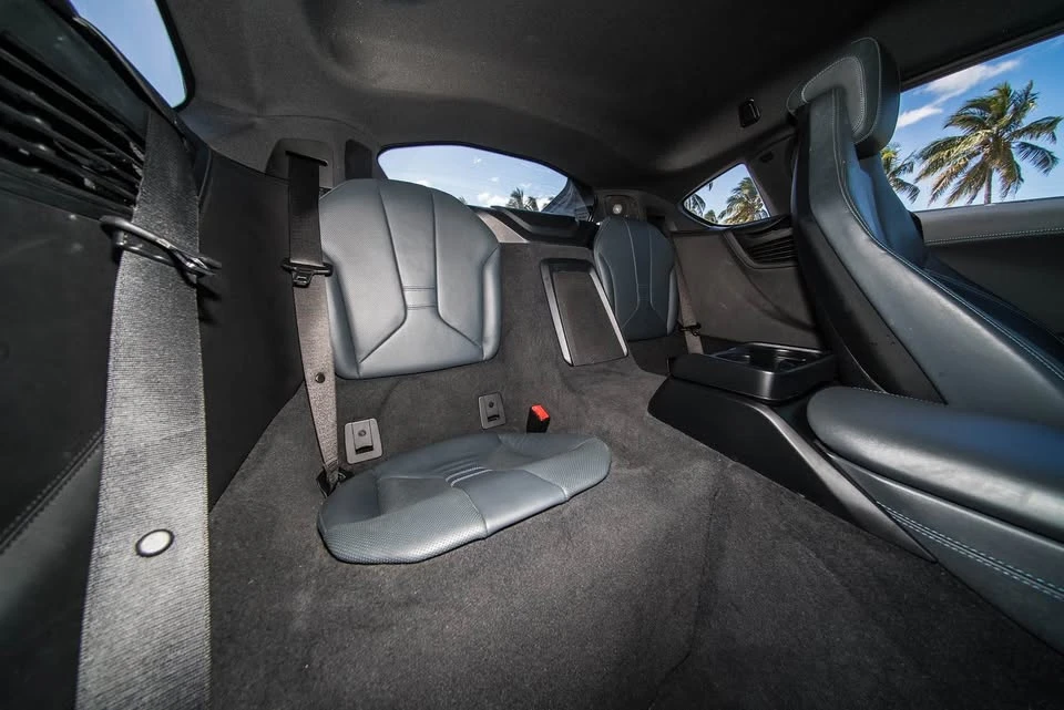 2015 BMW i8 - Image 4 of 6