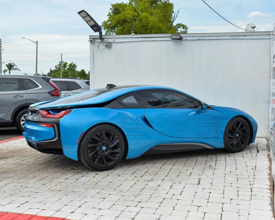 2015 BMW i8 - Image 12 of 20