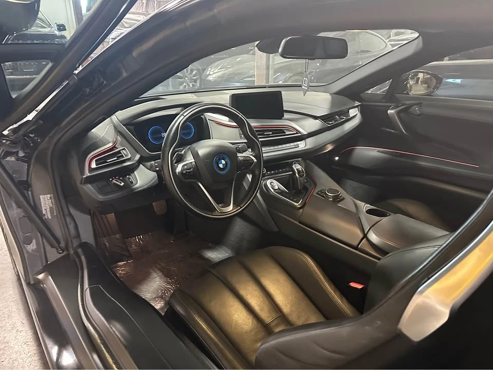 2015 BMW i8 - Image 7 of 15