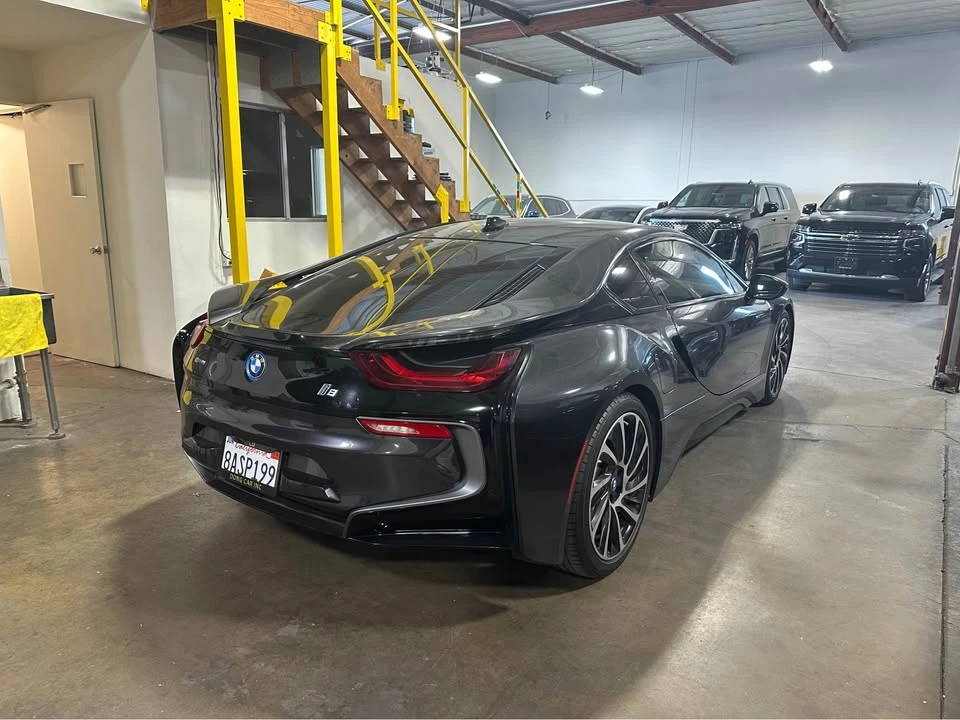 2015 BMW i8 - Image 6 of 15
