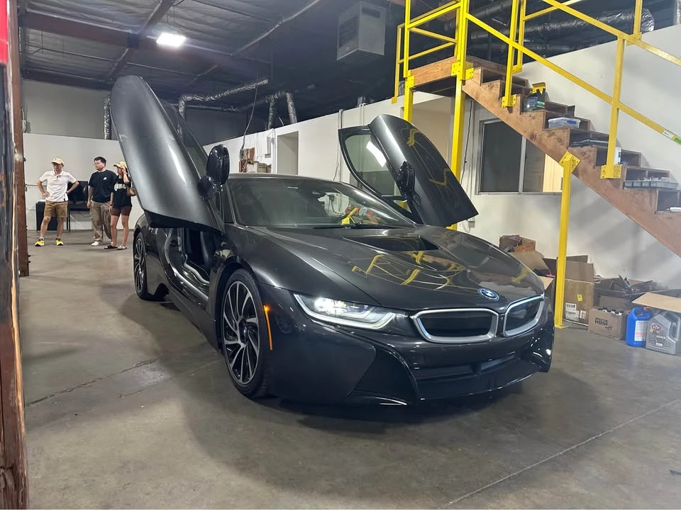 2015 BMW i8 - Image 3 of 15