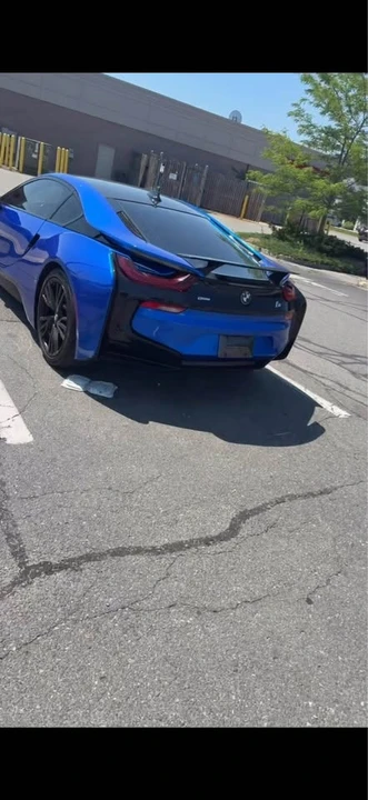 2015 BMW i8 - Image 4 of 4