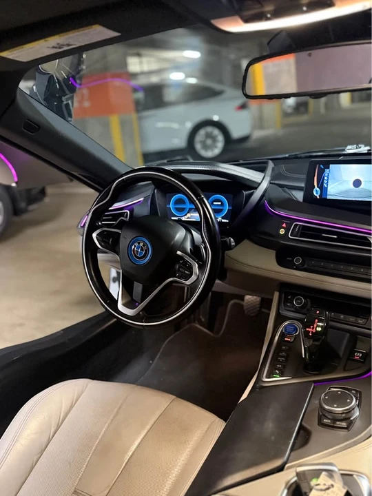 2015 BMW i8 - Image 5 of 11