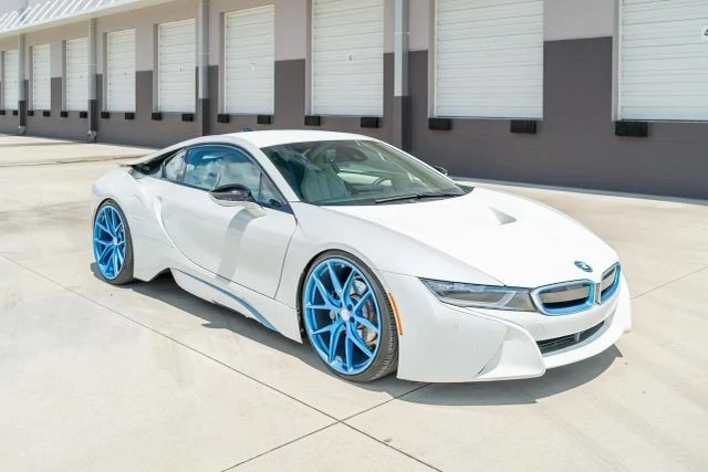 2015 BMW i8 - Image 9 of 21