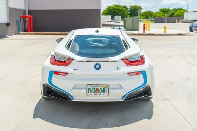 2015 BMW i8 - Image 6 of 21