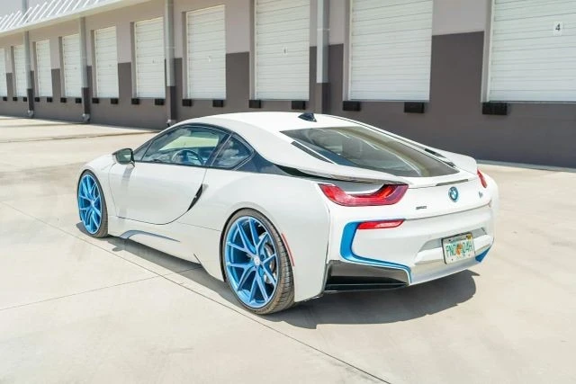 2015 BMW i8 - Image 5 of 21