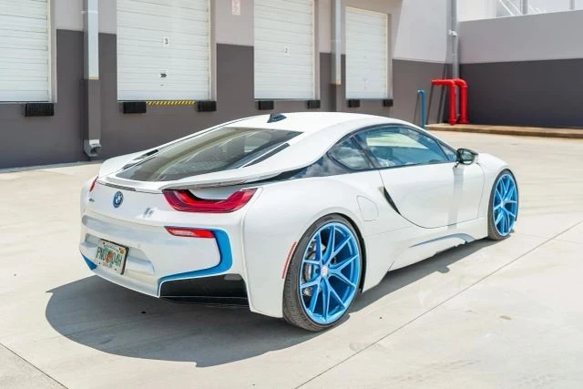 2015 BMW i8 - Image 7 of 21