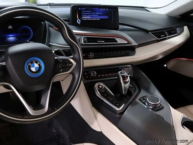 2015 BMW i8 - Image 17 of 31