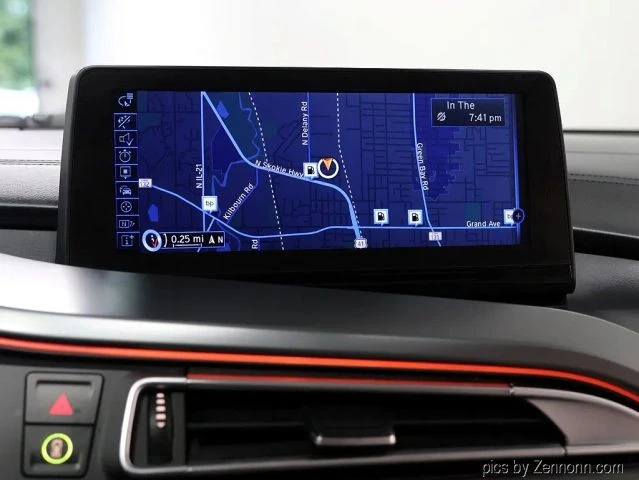 2015 BMW i8 - Image 21 of 31