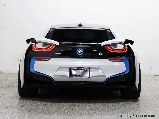 2015 BMW i8 - Image 8 of 31