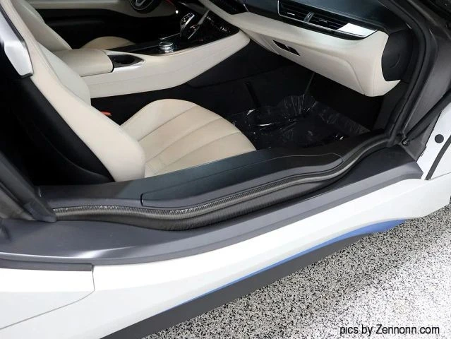 2015 BMW i8 - Image 31 of 31